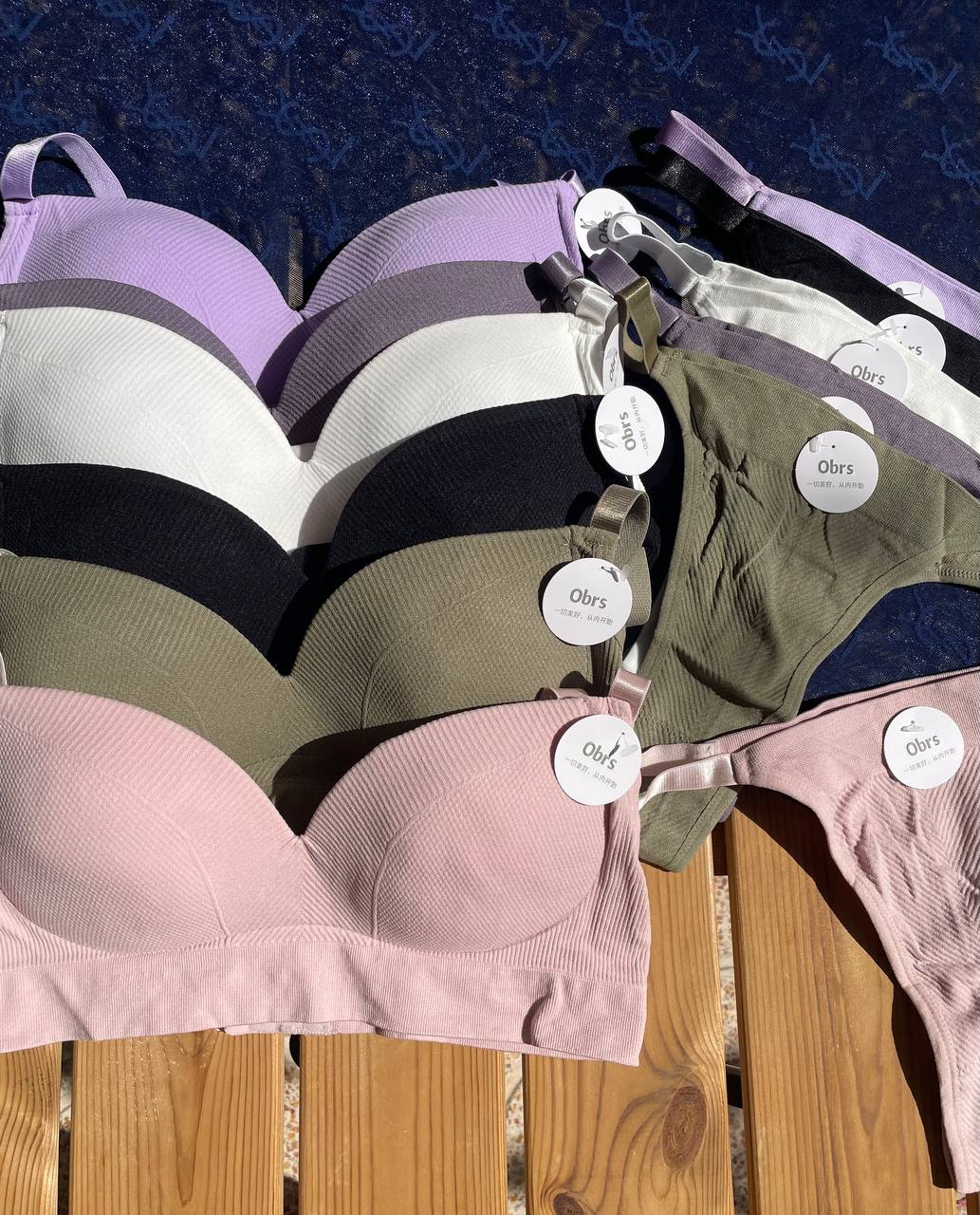 ست شورت و سوتین مدل دلبر نرم و لطیف