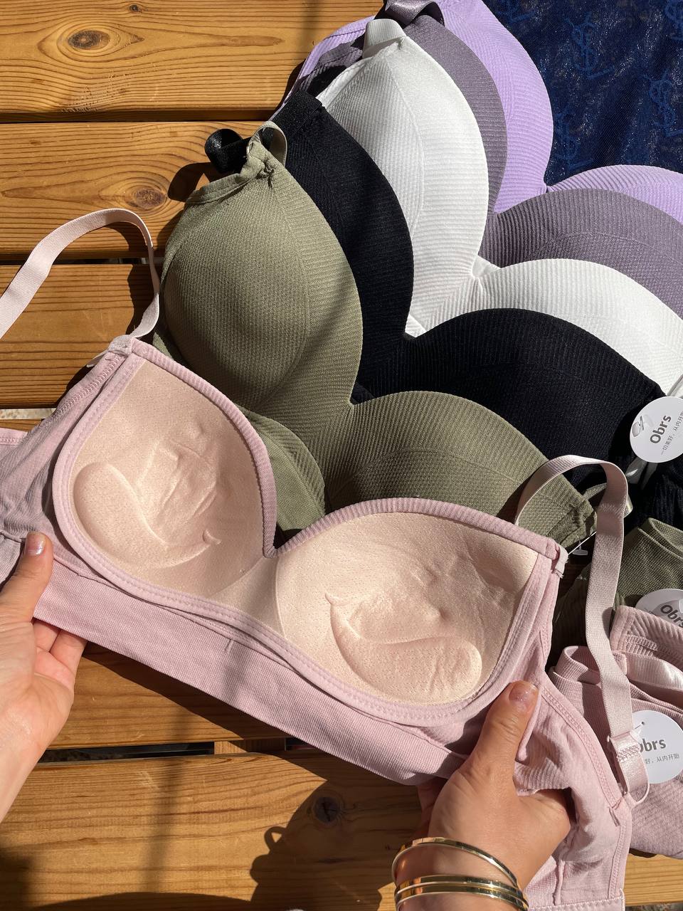 ست شورت و سوتین مدل دلبر نرم و لطیف